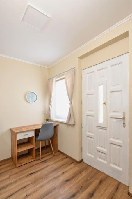 Апартаменти Abg House Pest *